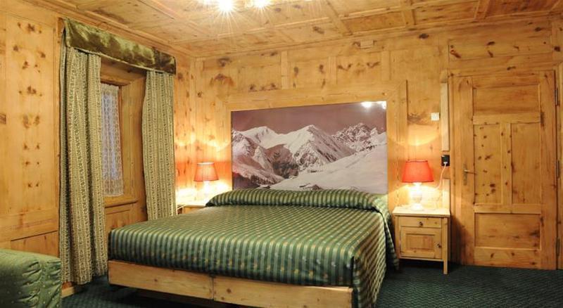 Hotel Alpina Livigno Esterno foto