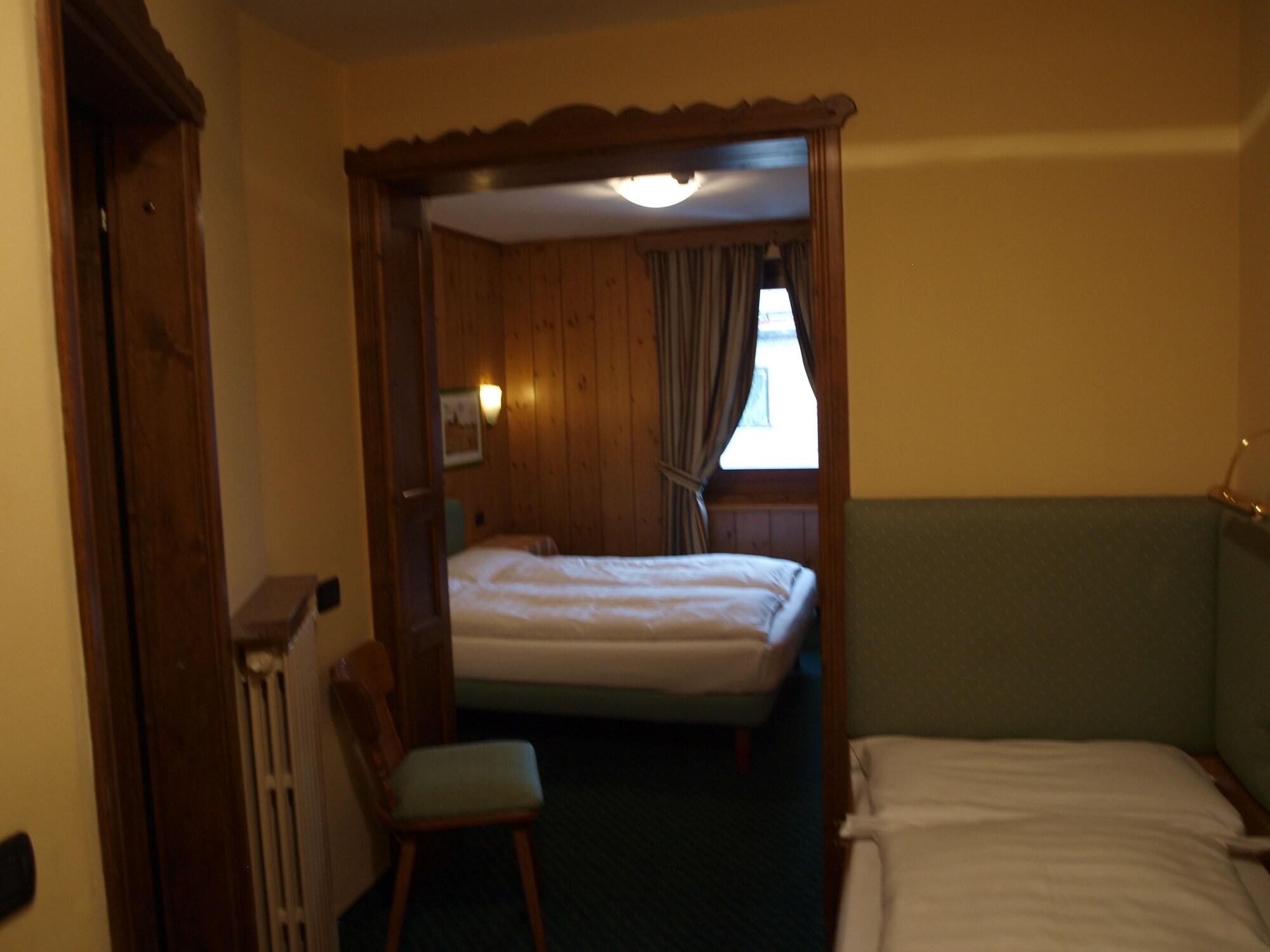 Hotel Alpina Livigno Esterno foto