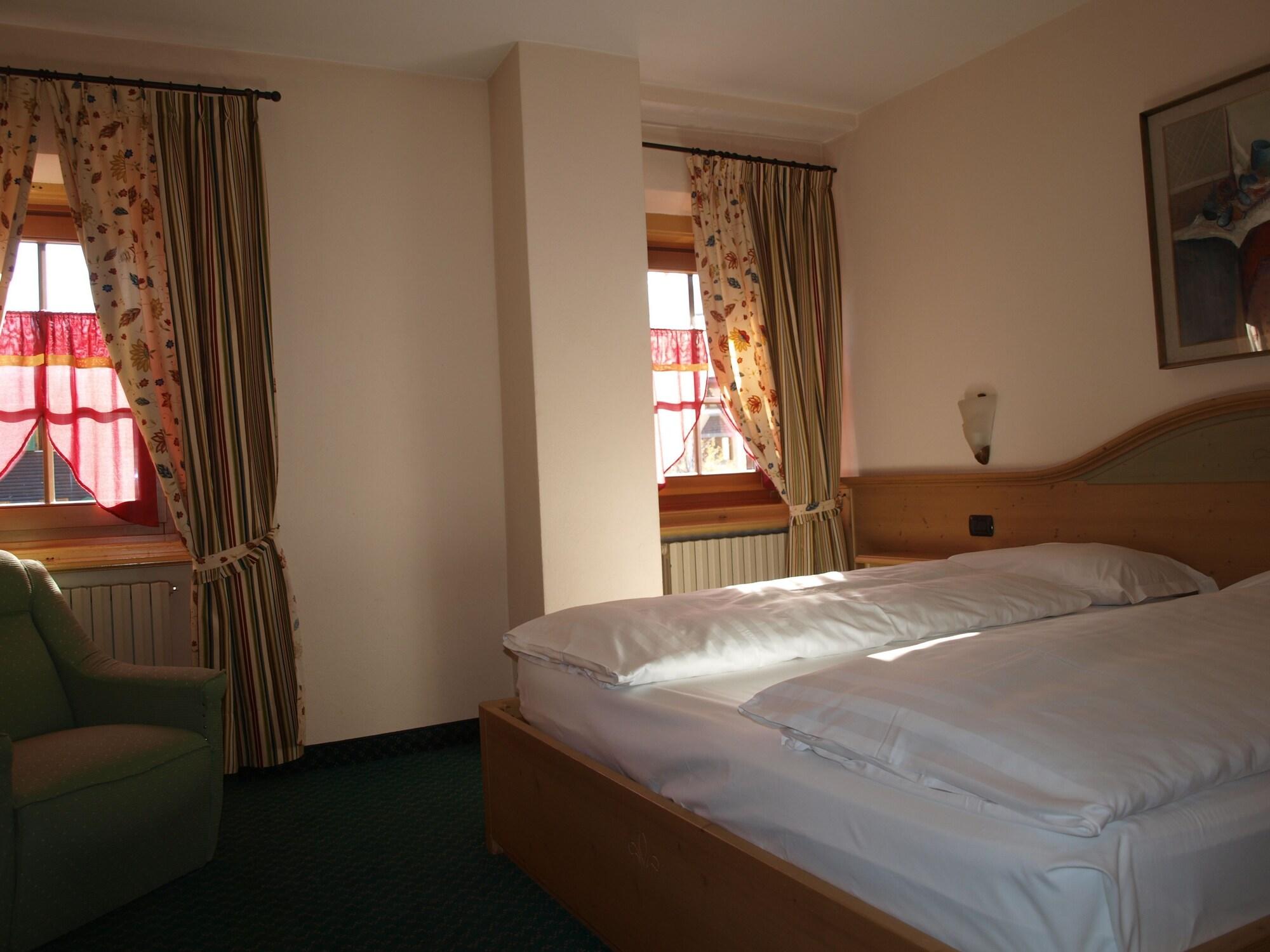Hotel Alpina Livigno Esterno foto
